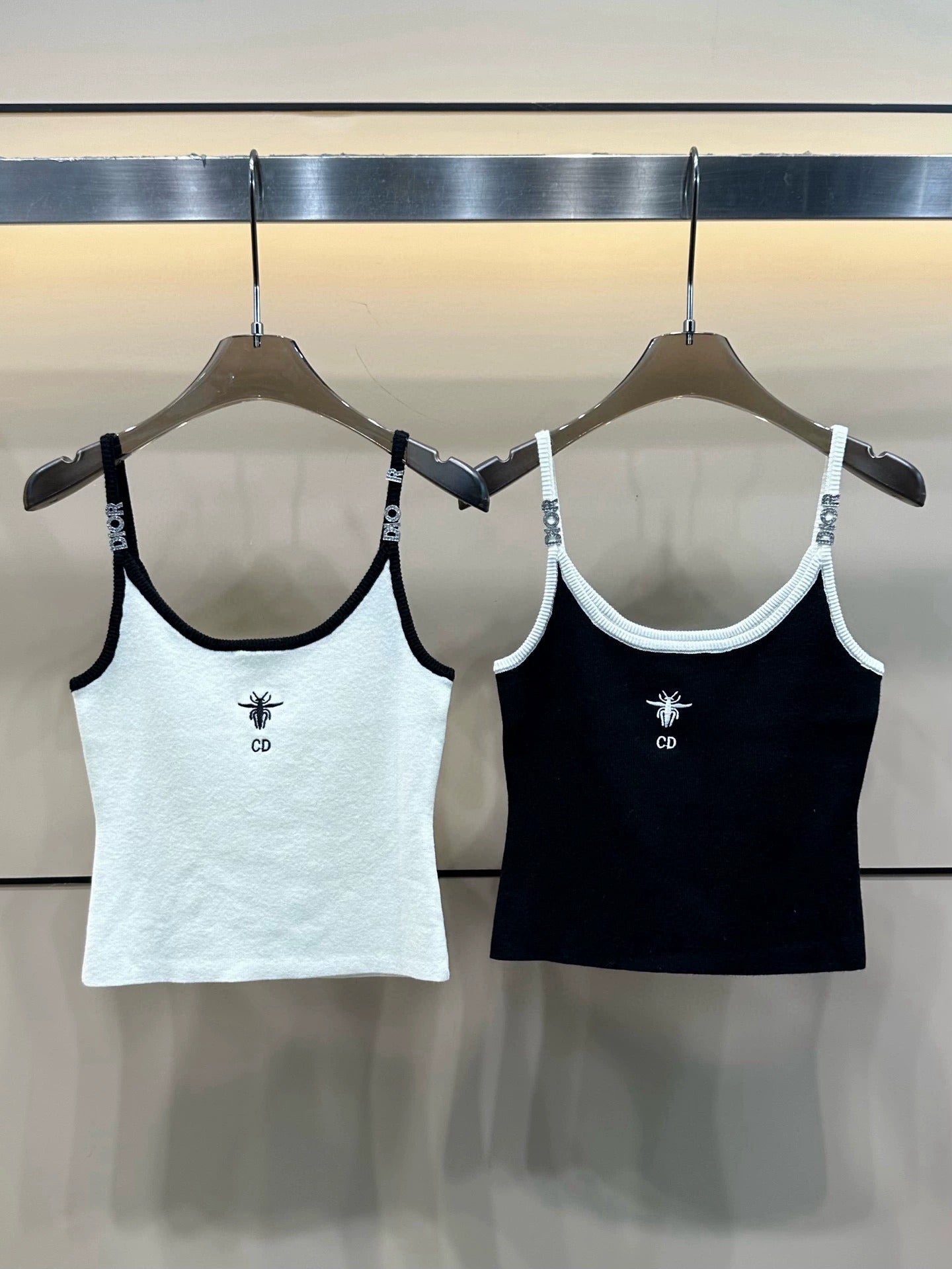 25 Early Autumn New Knitted Camisole