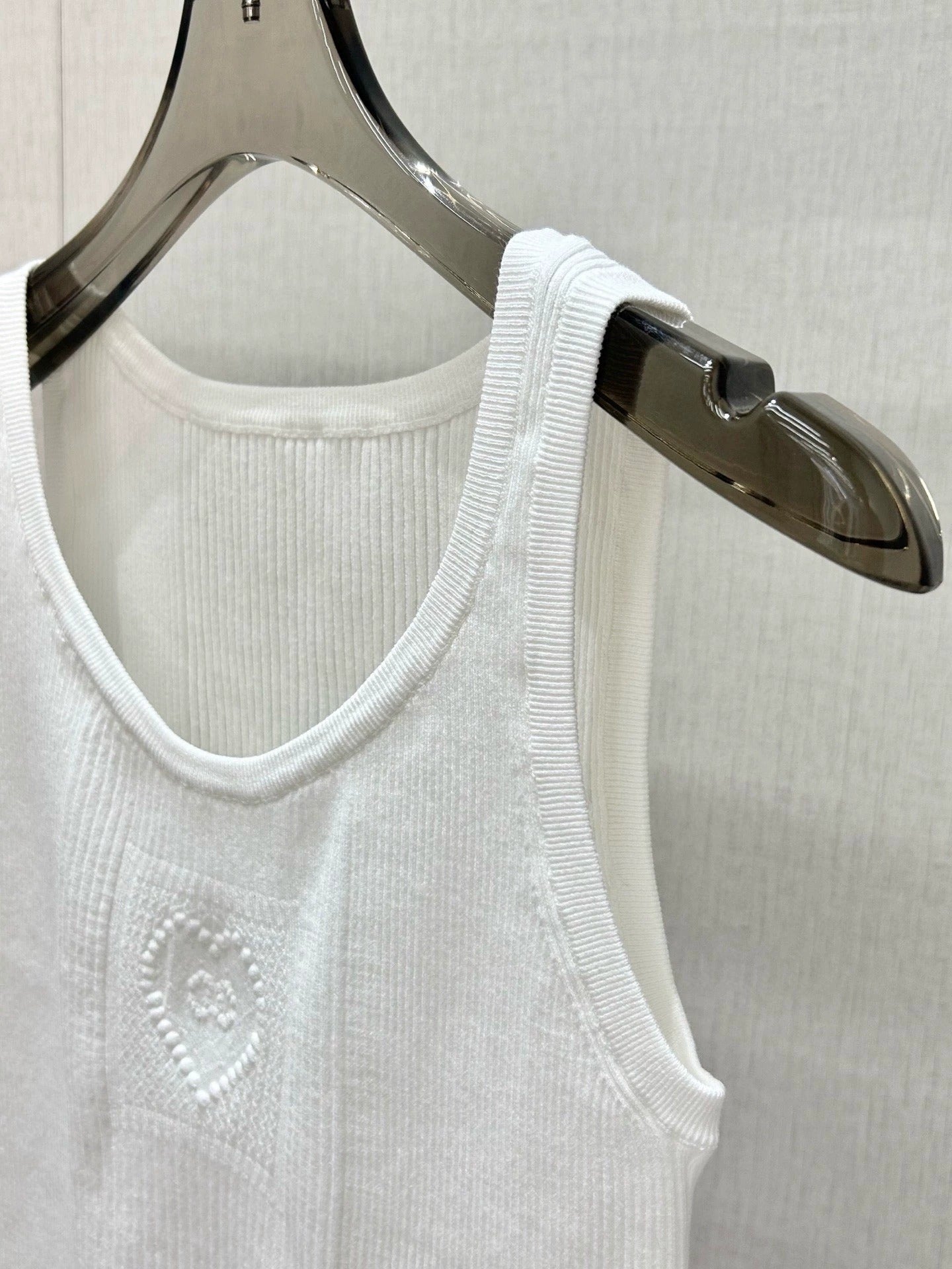 25 knitted vest
