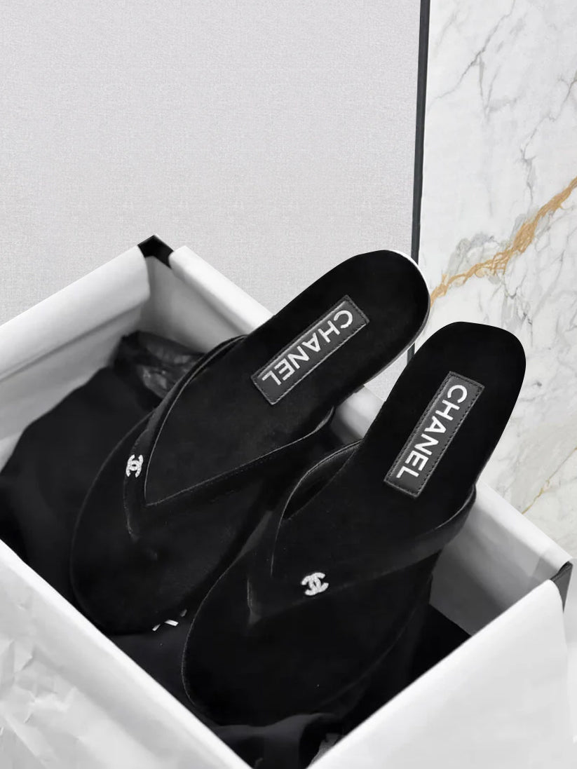 Casual Slim-Strap Velvet Flip-Flops