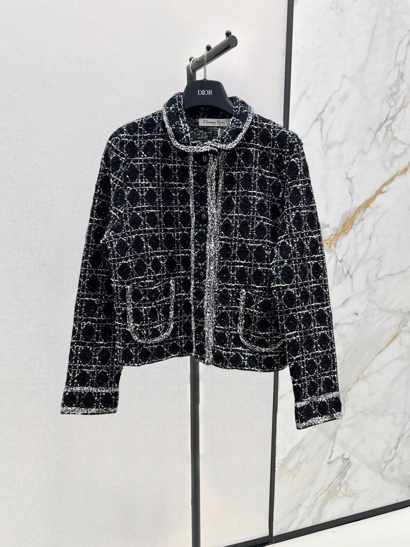 D 25 Lapel knitted cardigan