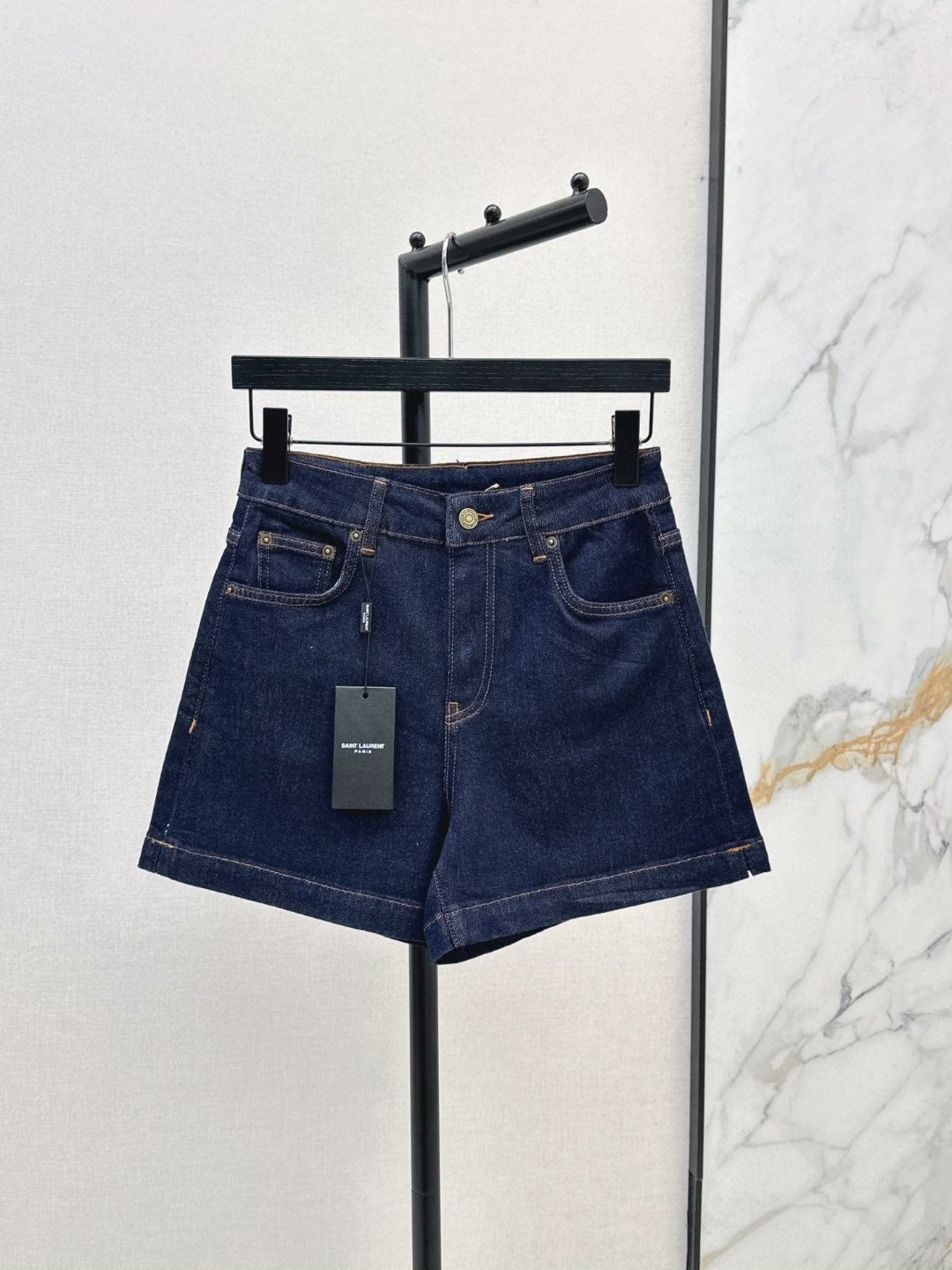 25 embroidered denim shorts