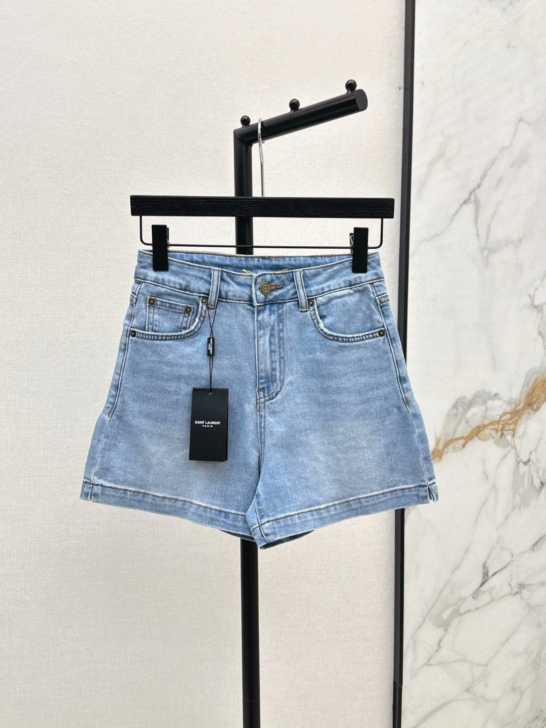 25 embroidered denim shorts