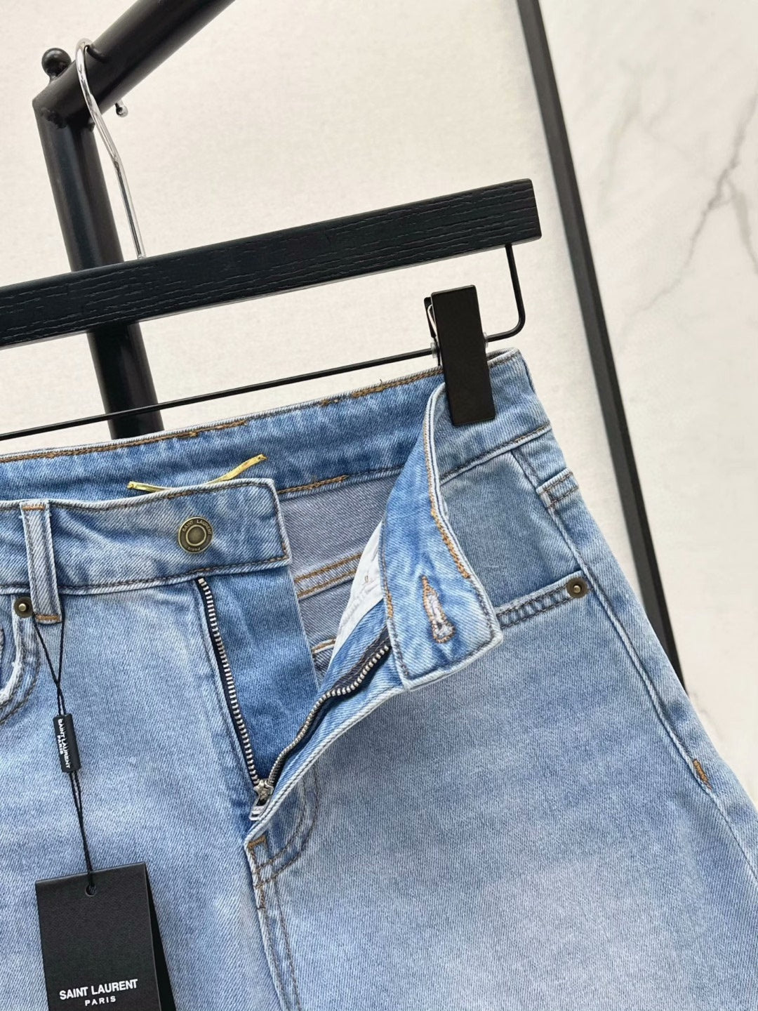 25 embroidered denim shorts