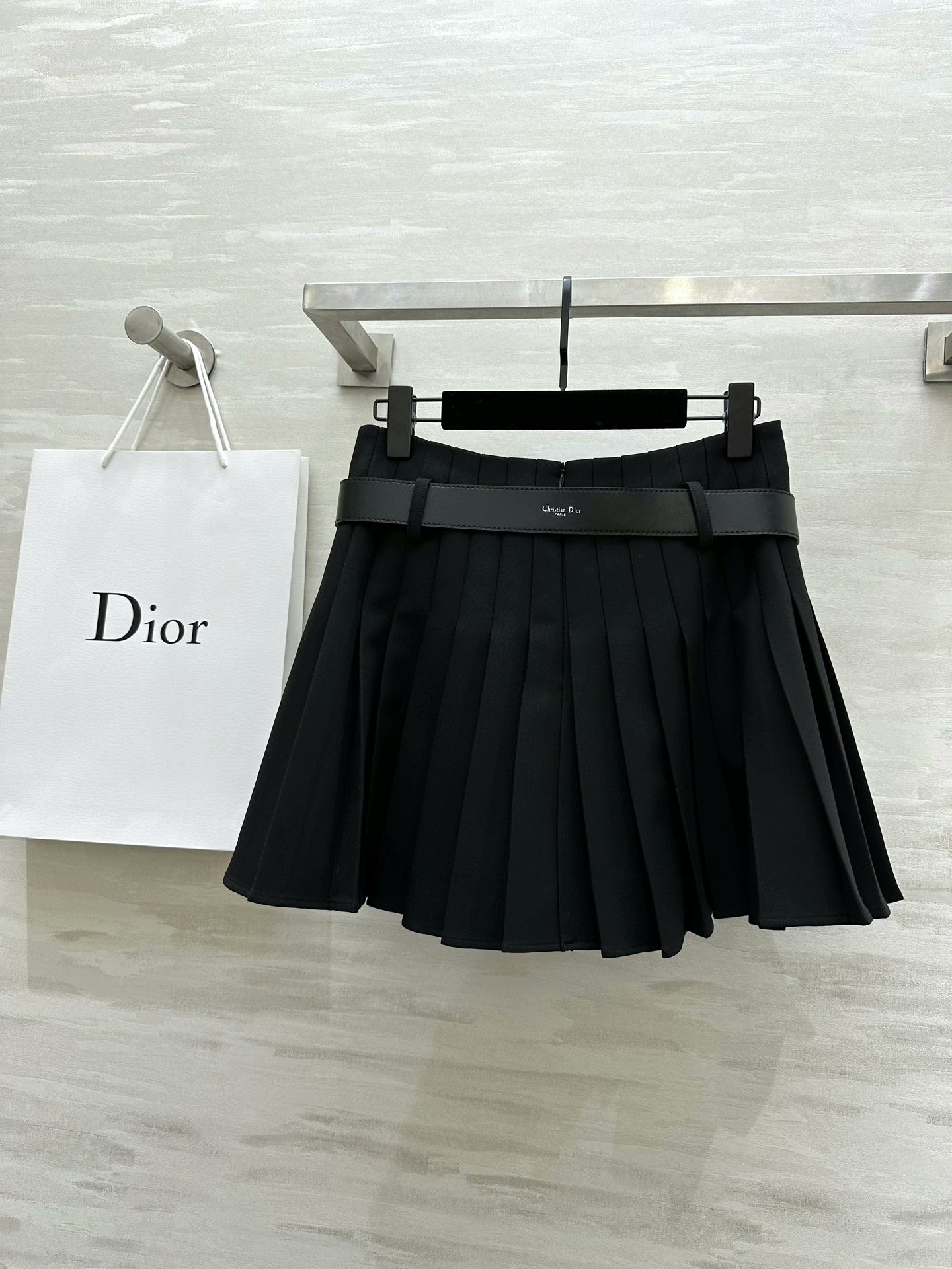 25 pleated skirt