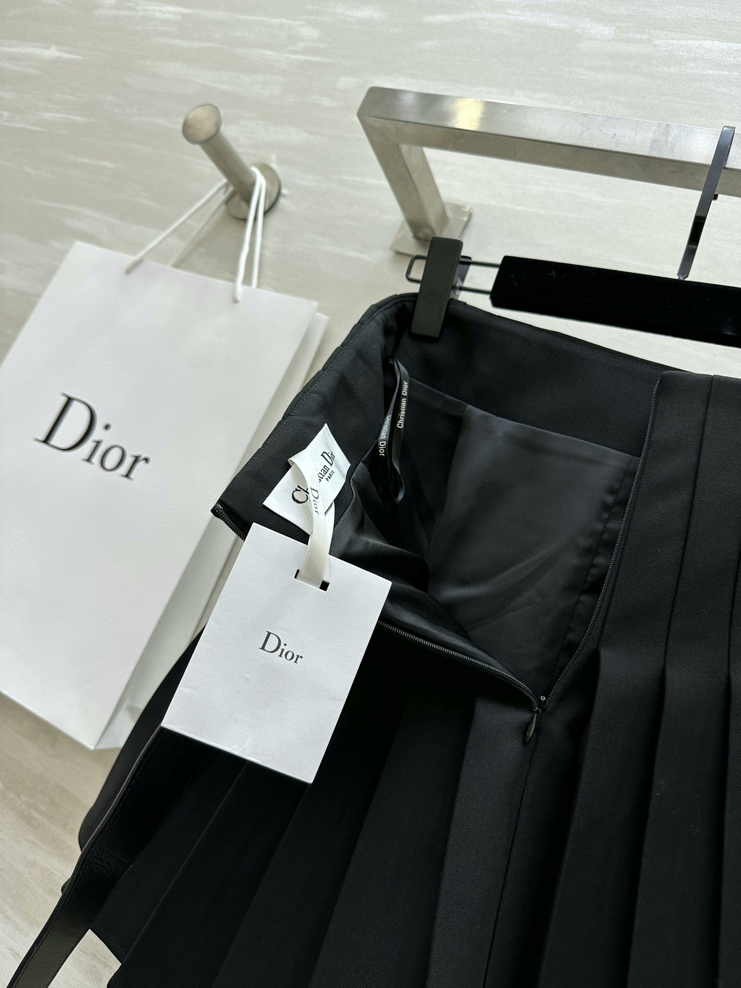 25 pleated skirt