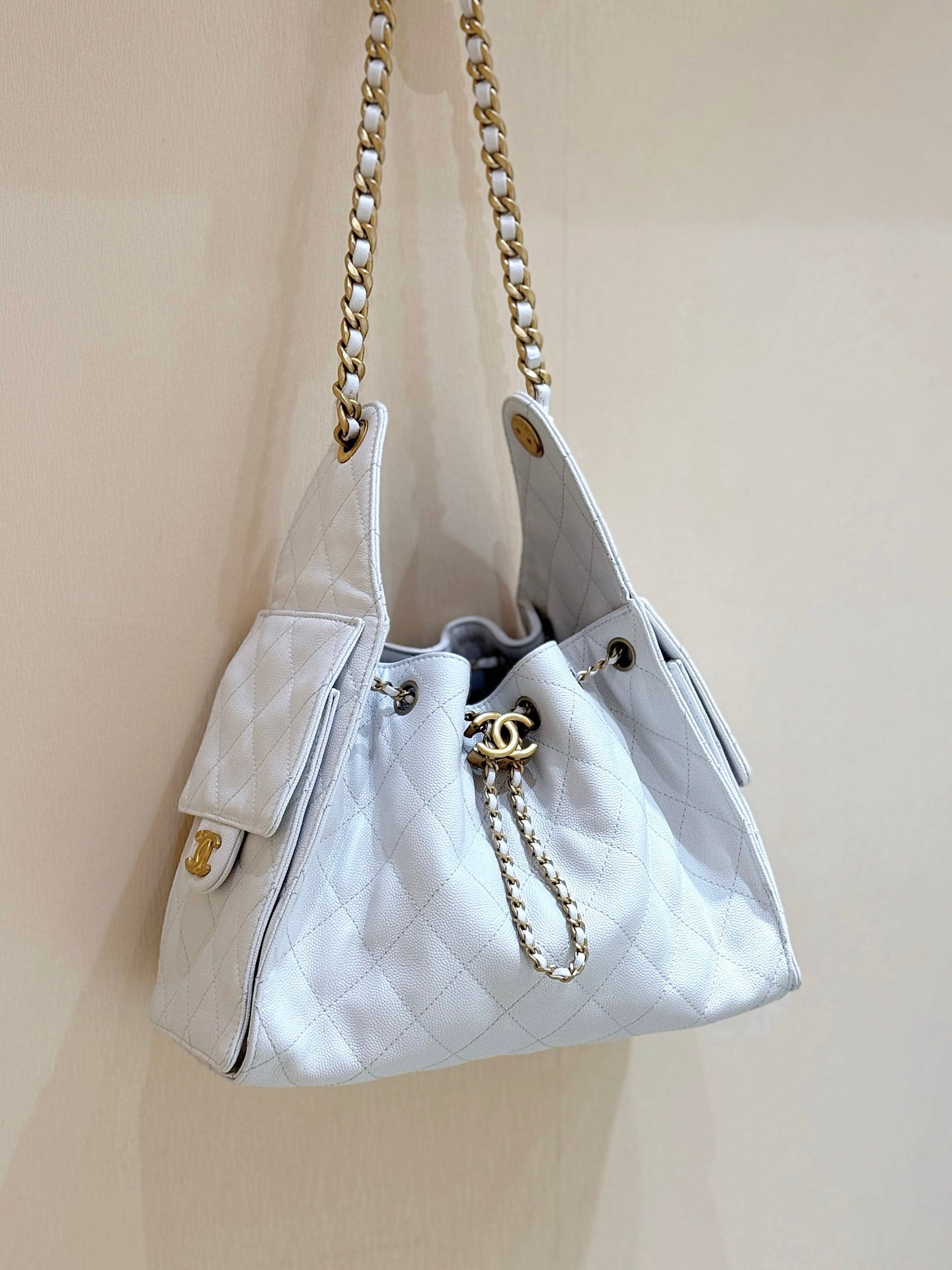 Drawstring bucket bag (WHite)