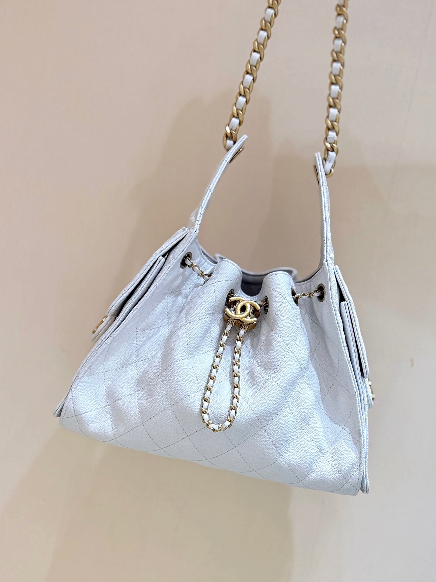 Drawstring bucket bag (WHite)