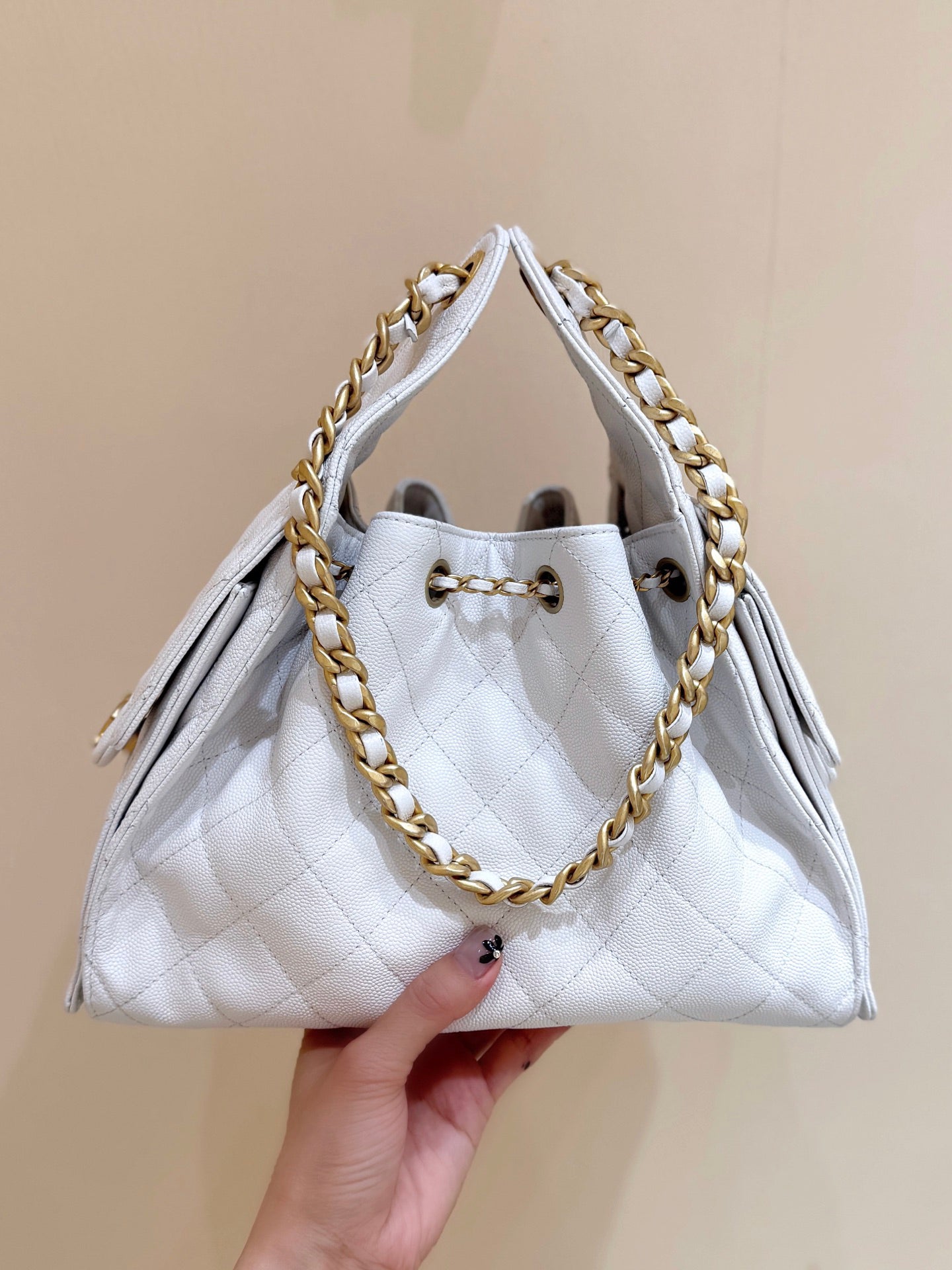 Drawstring bucket bag (WHite)