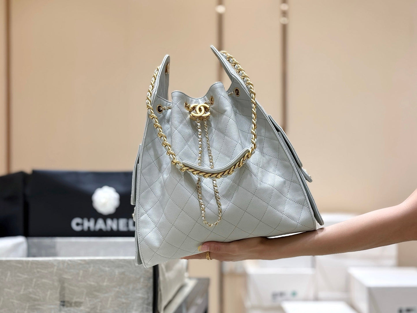 Drawstring bucket bag (light blue)