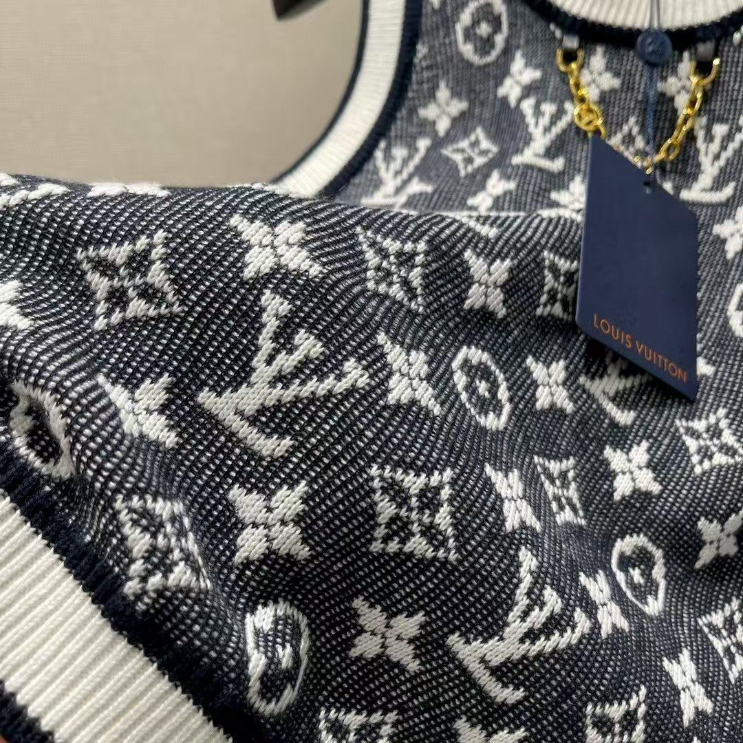 25 Early Autumn New Arrival Jacquard Chain Knitted Vest
