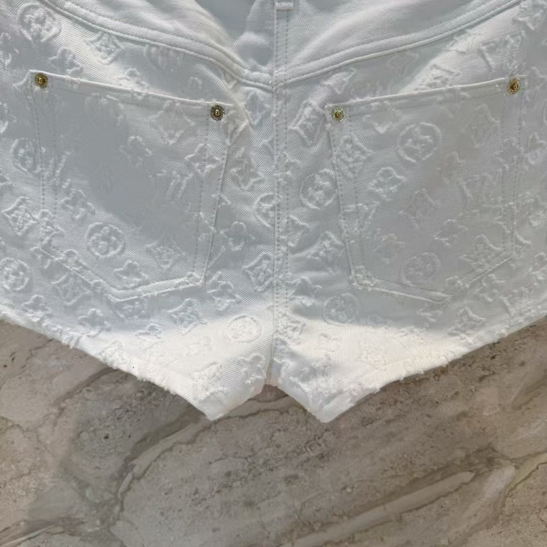 25 Embroidered Denim Shorts