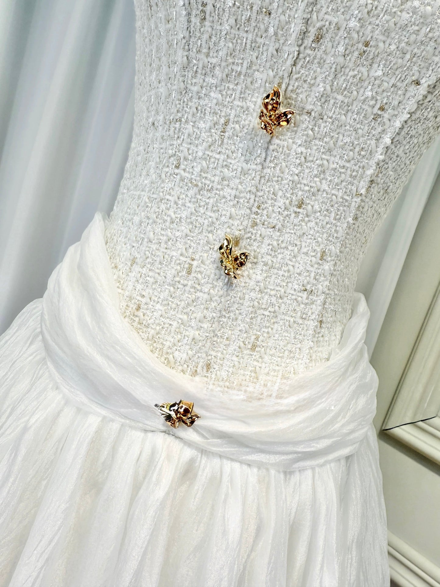 25 slim-fit dress