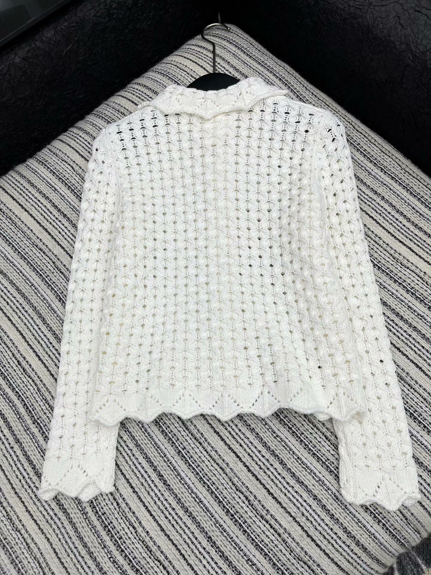 25 Crochet lapel jacket