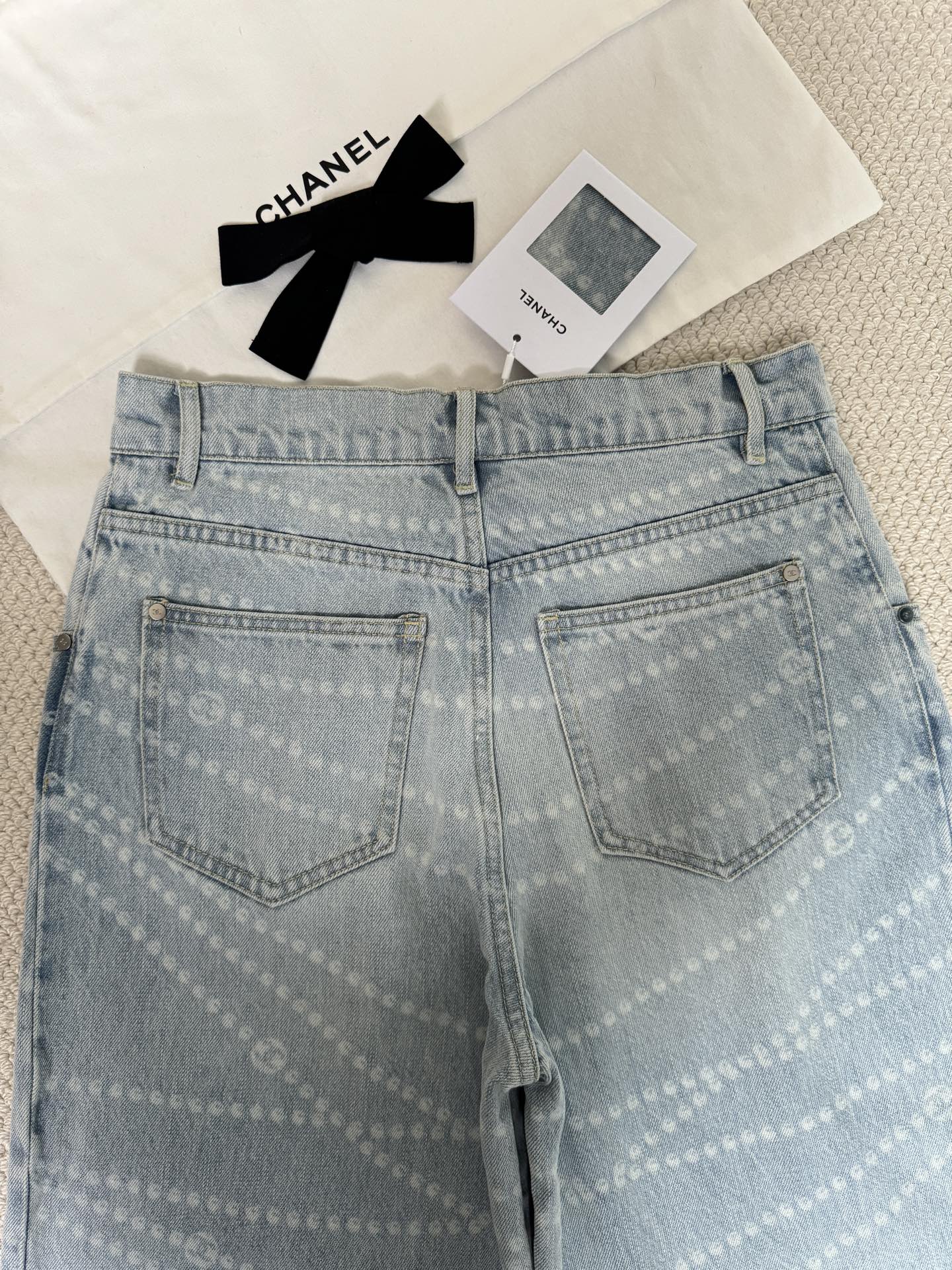 25 Spotted Jeans
