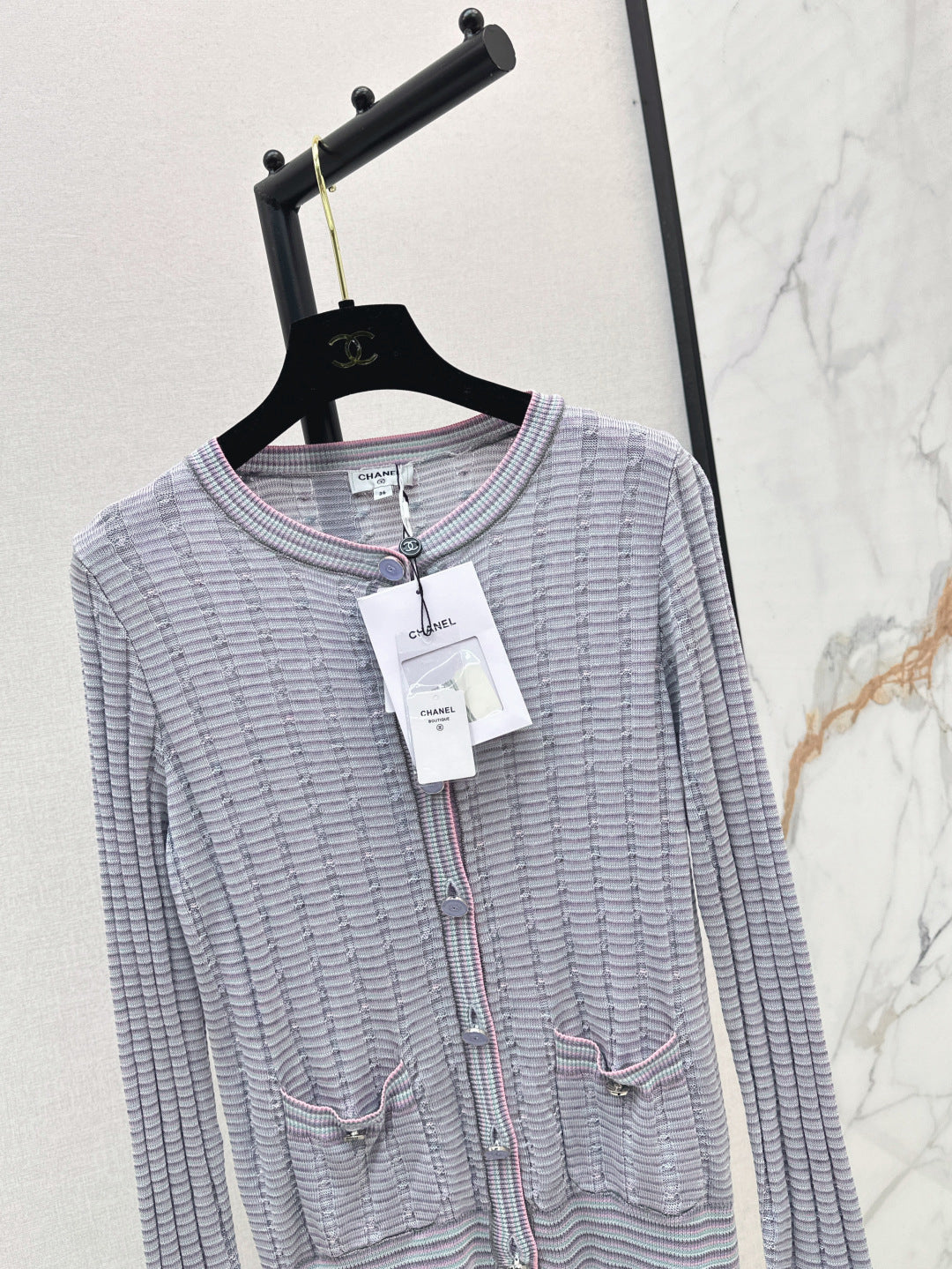 25 Flow knit cardigan