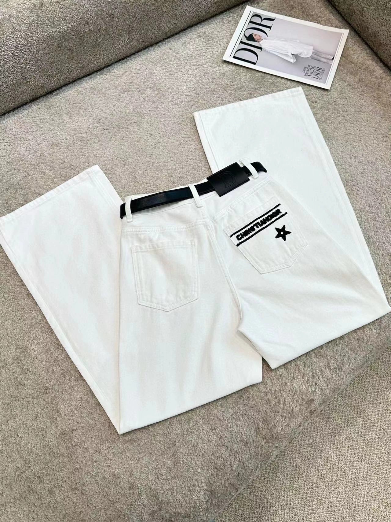 25 embroidered straight jeans (with belt)