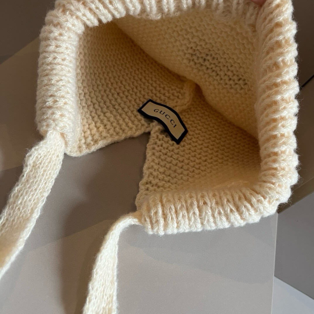 Minimalist Thick Knit Hat
