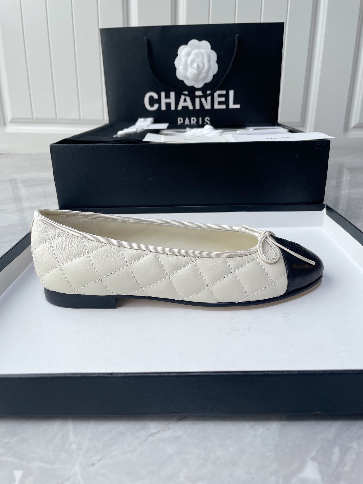 C 25 Ballet Flats