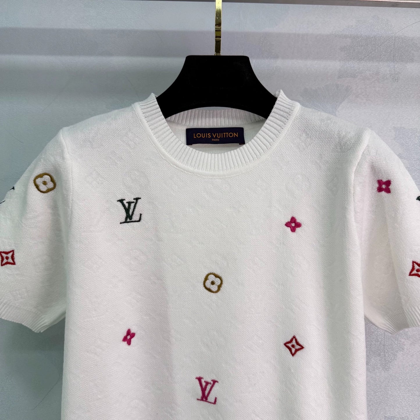 25 round neck short sleeves