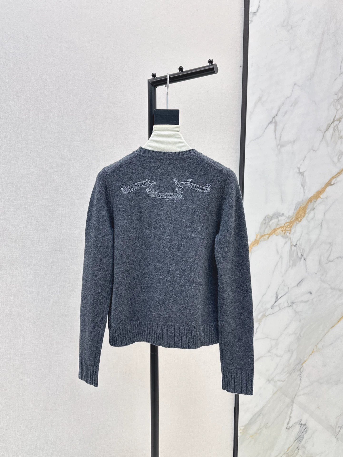 25 cashmere sweater