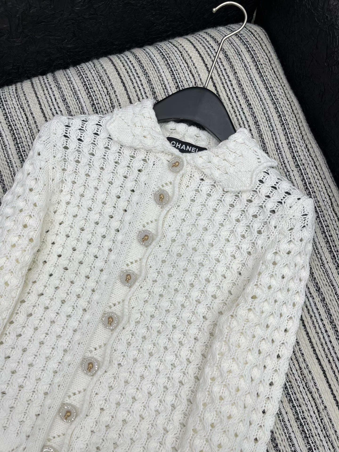 25 Crochet lapel jacket