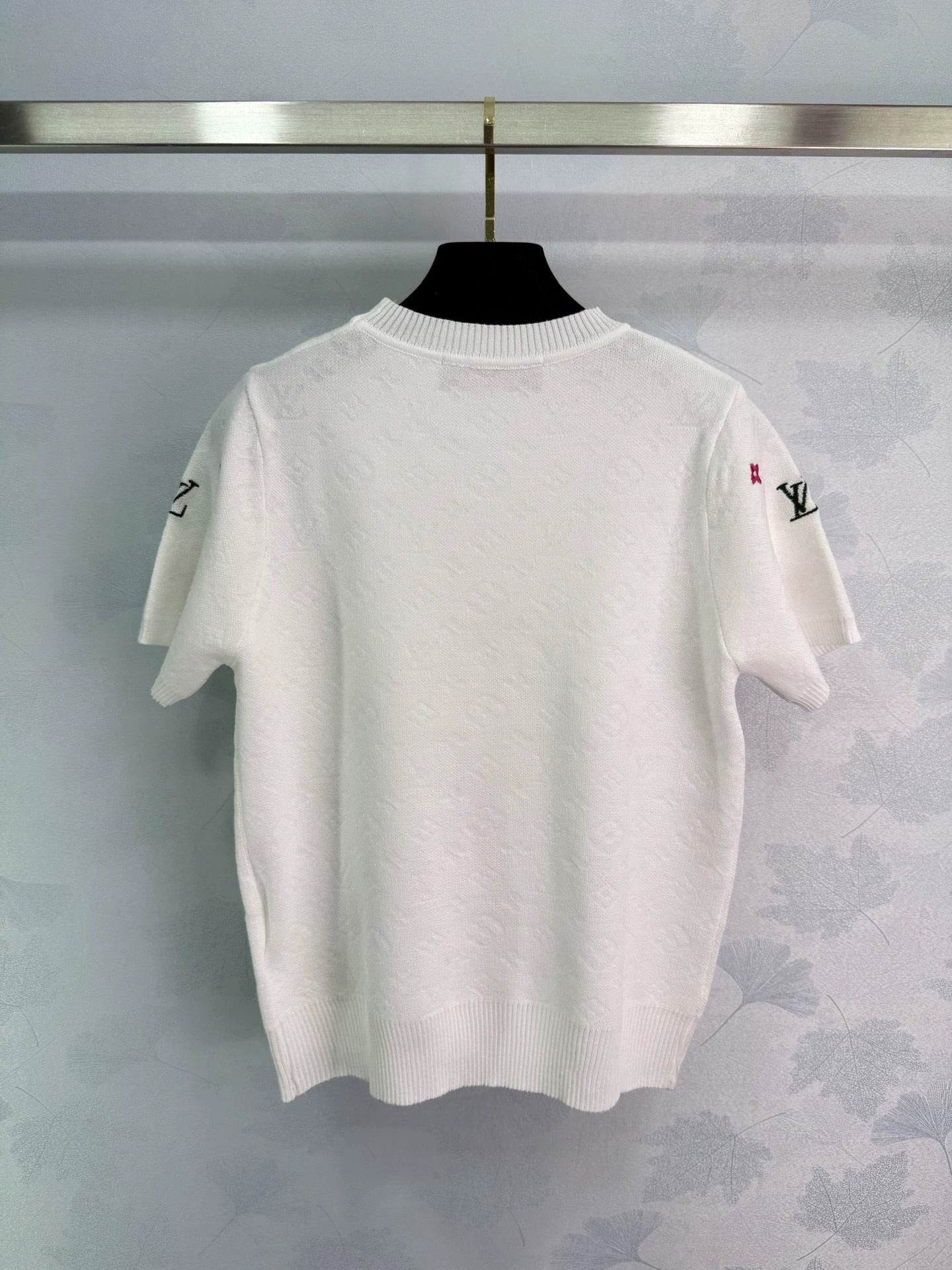 25 round neck short sleeves
