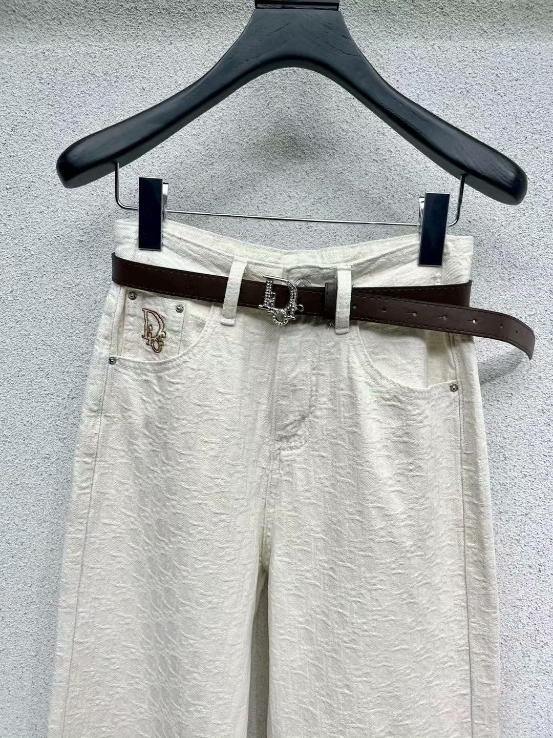 25 straight jeans
