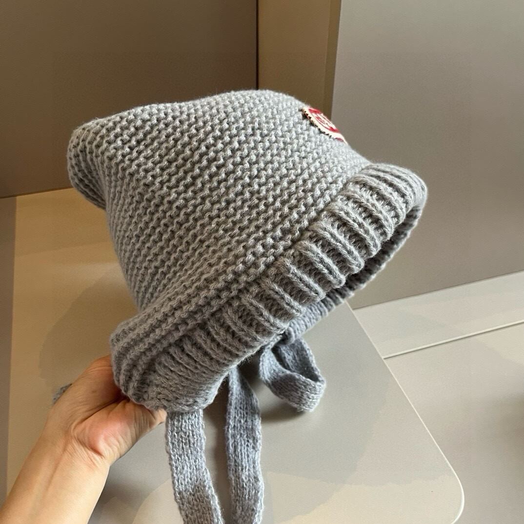 Minimalist Thick Knit Hat
