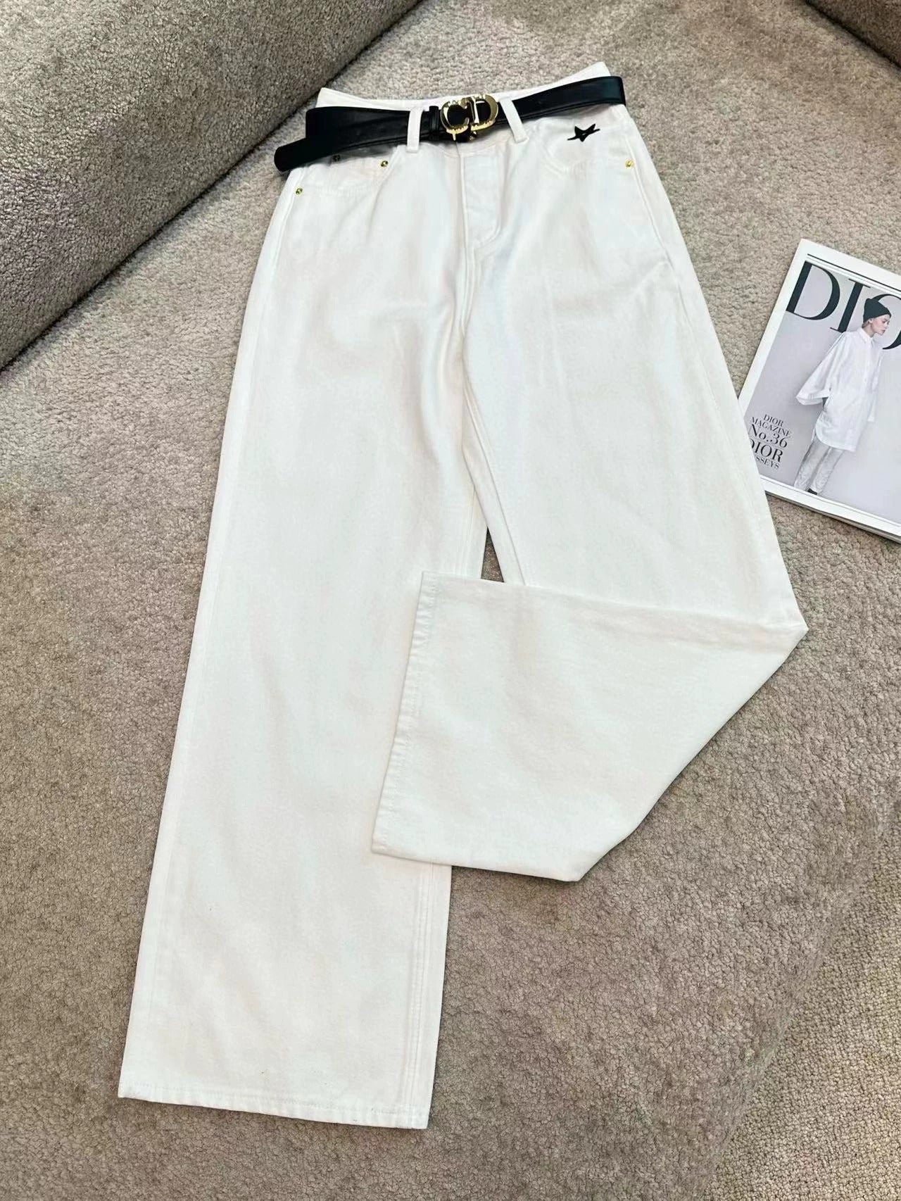 25 embroidered straight jeans (with belt)