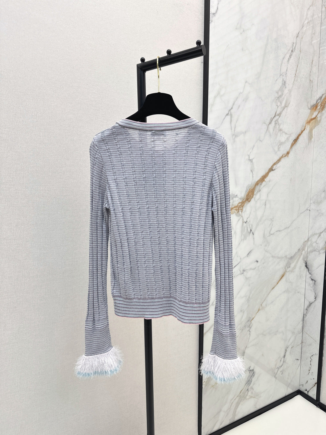 25 Flow knit cardigan