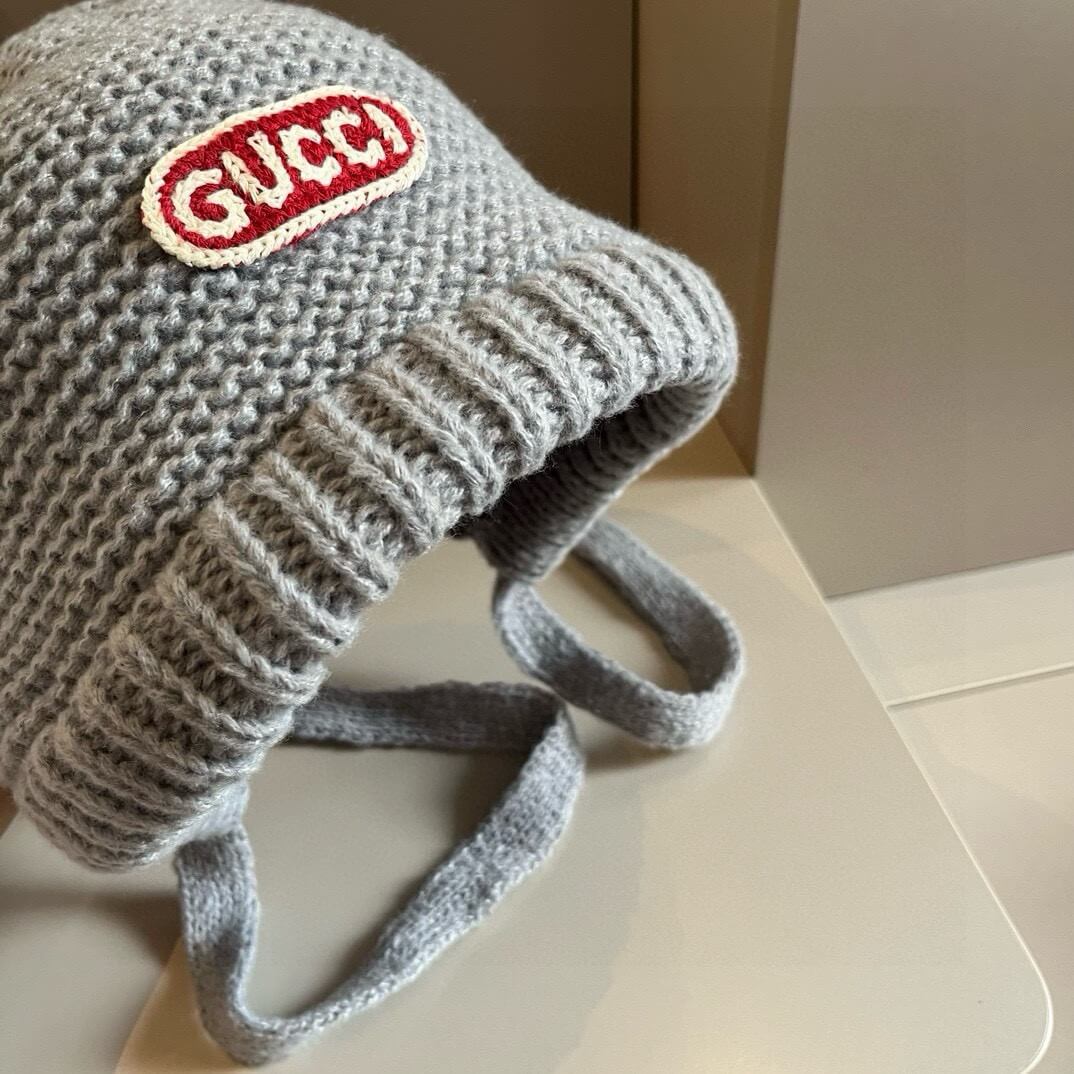 Minimalist Thick Knit Hat