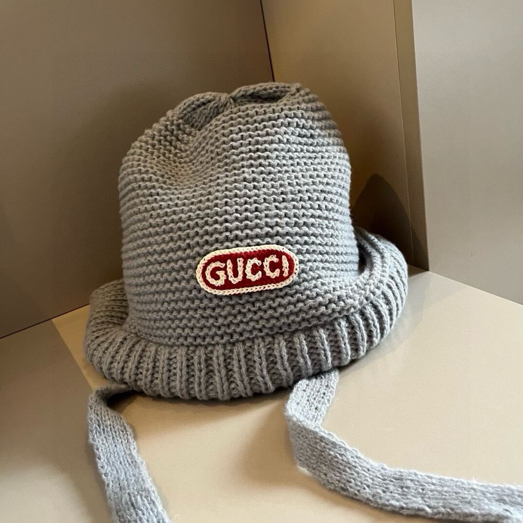 Minimalist Thick Knit Hat
