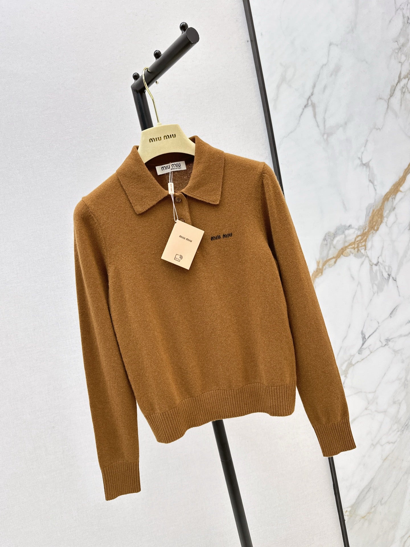 m 25ss knitted sweater