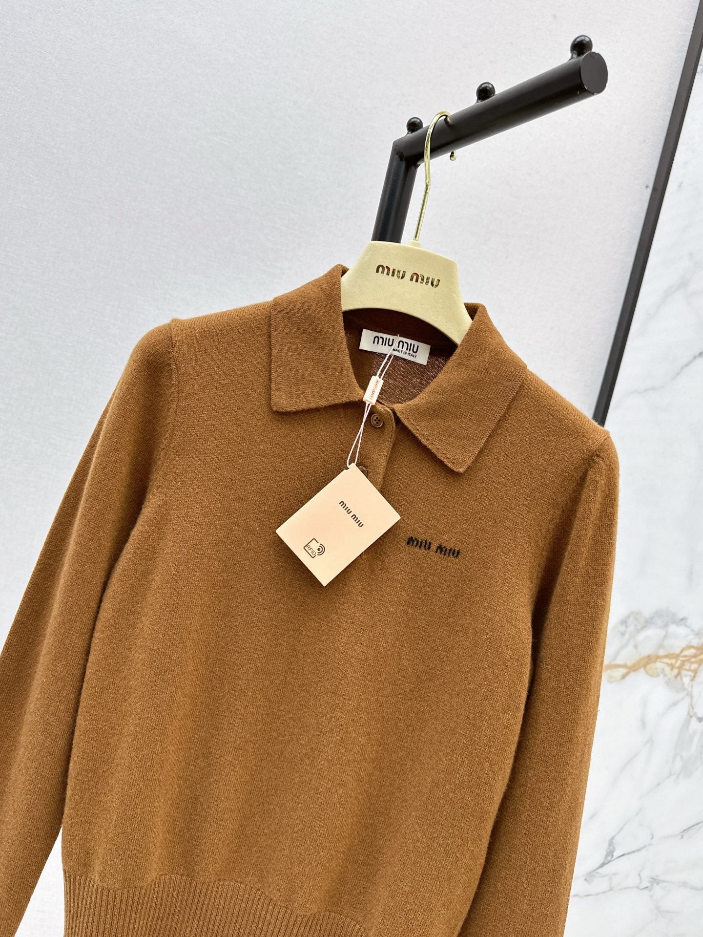 m 25ss knitted sweater