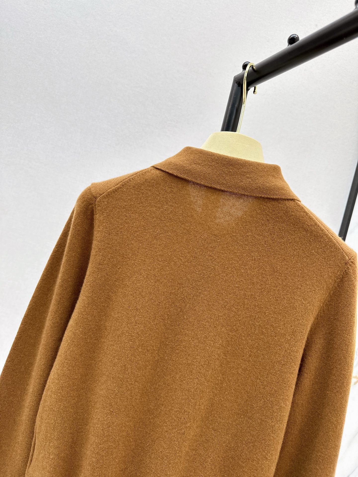 m 25ss knitted sweater
