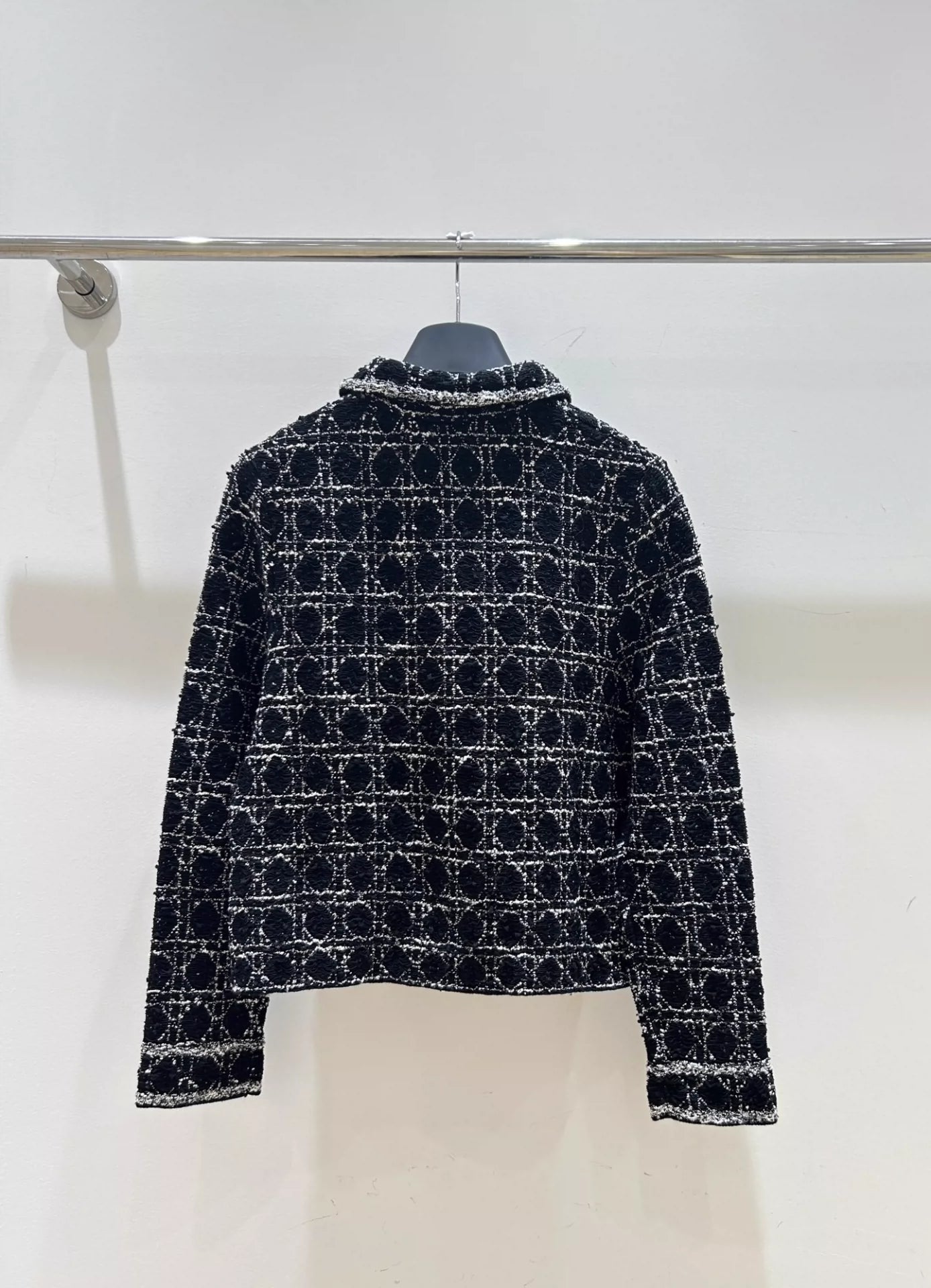 D 25 Lapel knitted cardigan