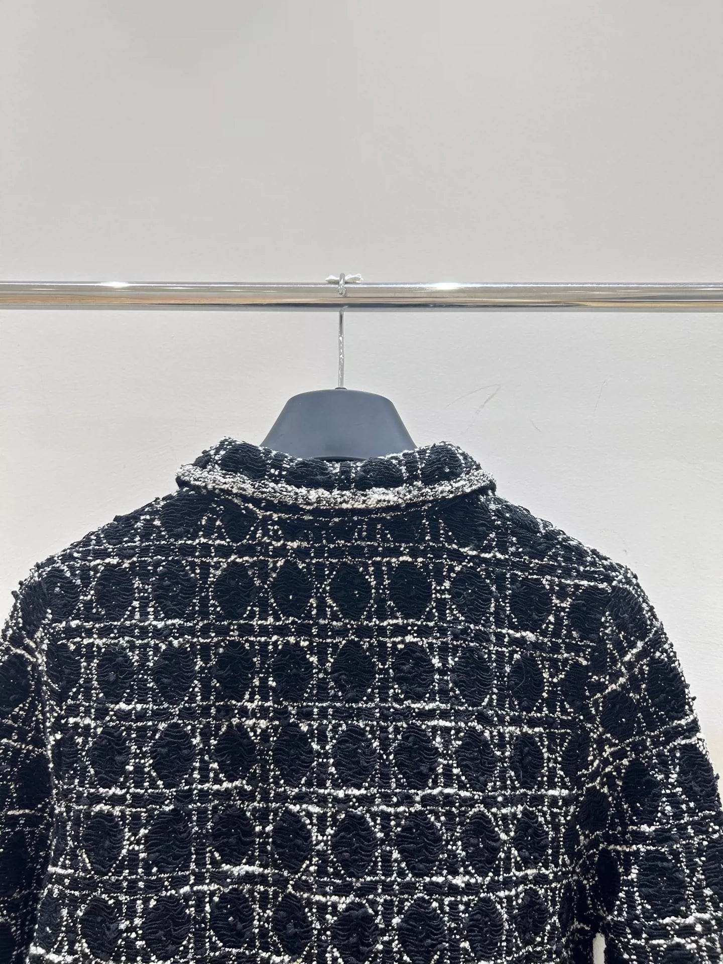 D 25 Lapel knitted cardigan