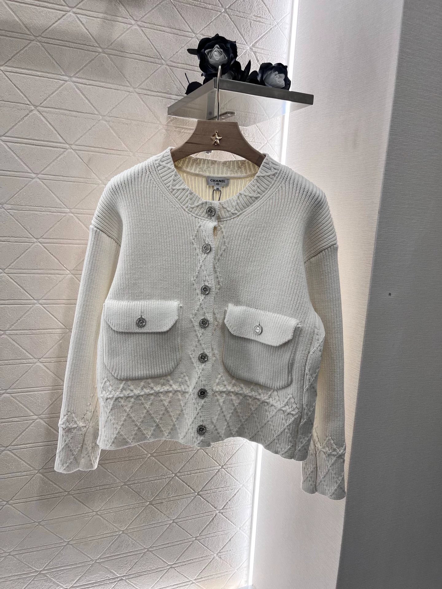 25fw Lingge pocket knitted cardigan