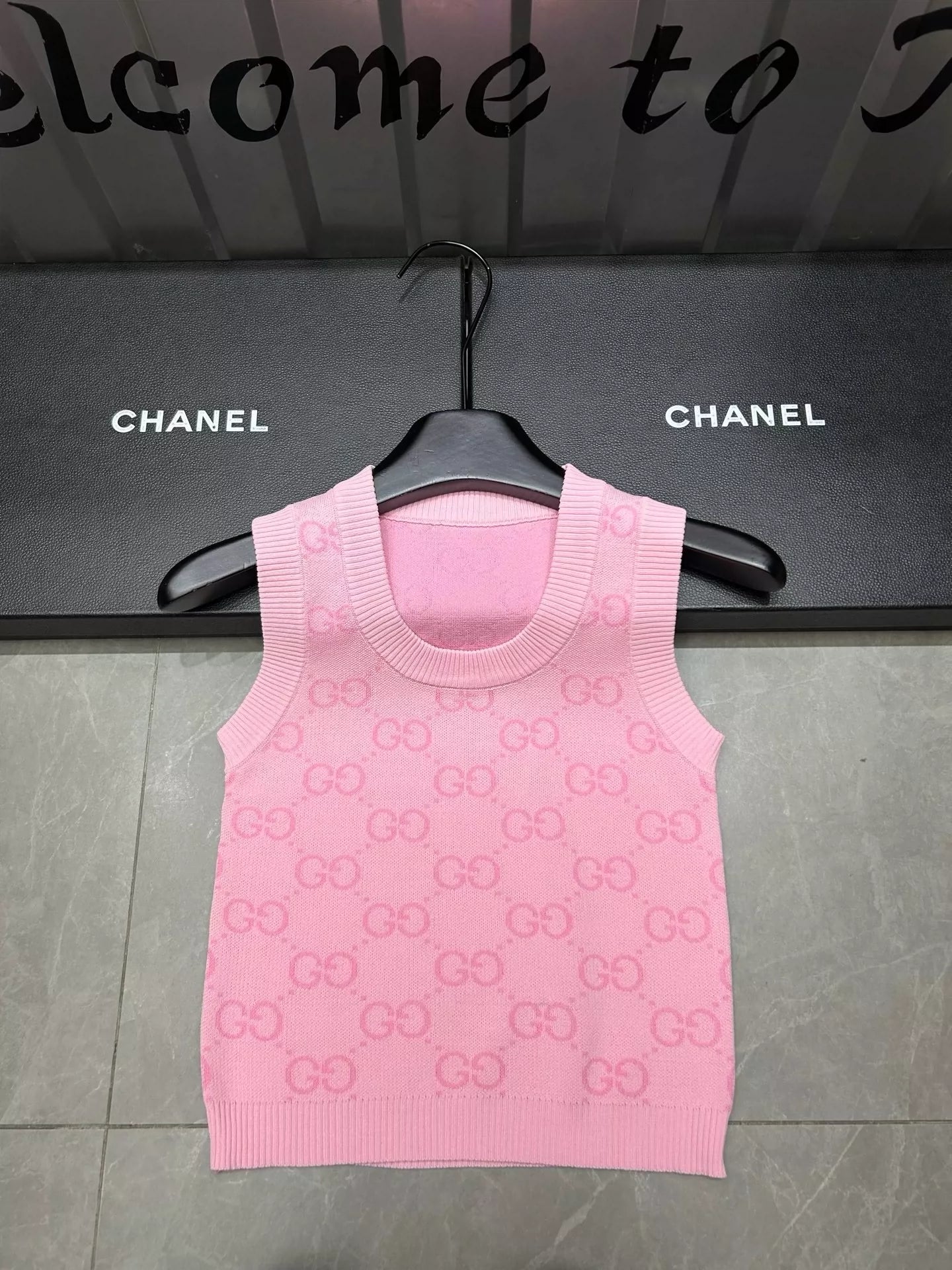 25 new style monogram jacquard vest