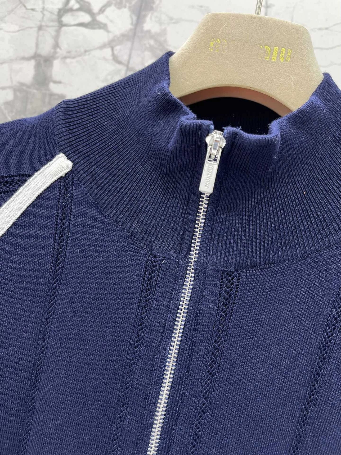 25 Early Autumn New Knitted Long Sleeve Zipper Jacket