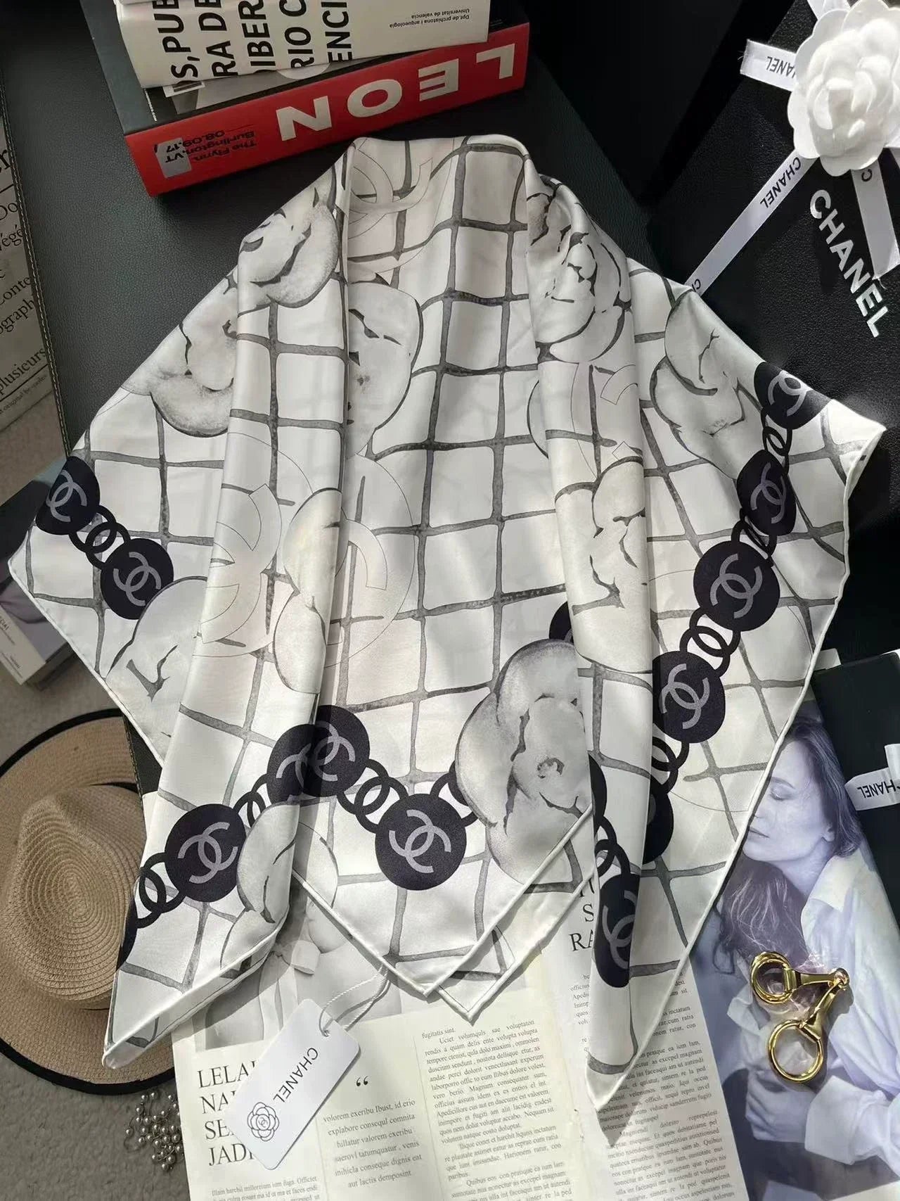 C 25 Camellia Scarf(pink/white)