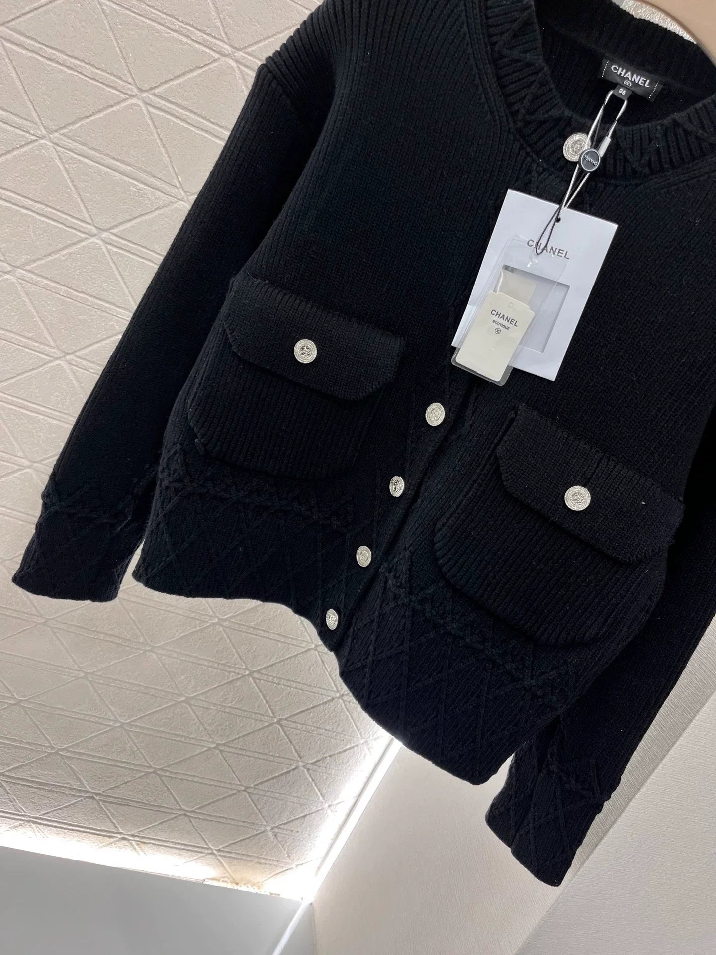 25fw Lingge pocket knitted cardigan