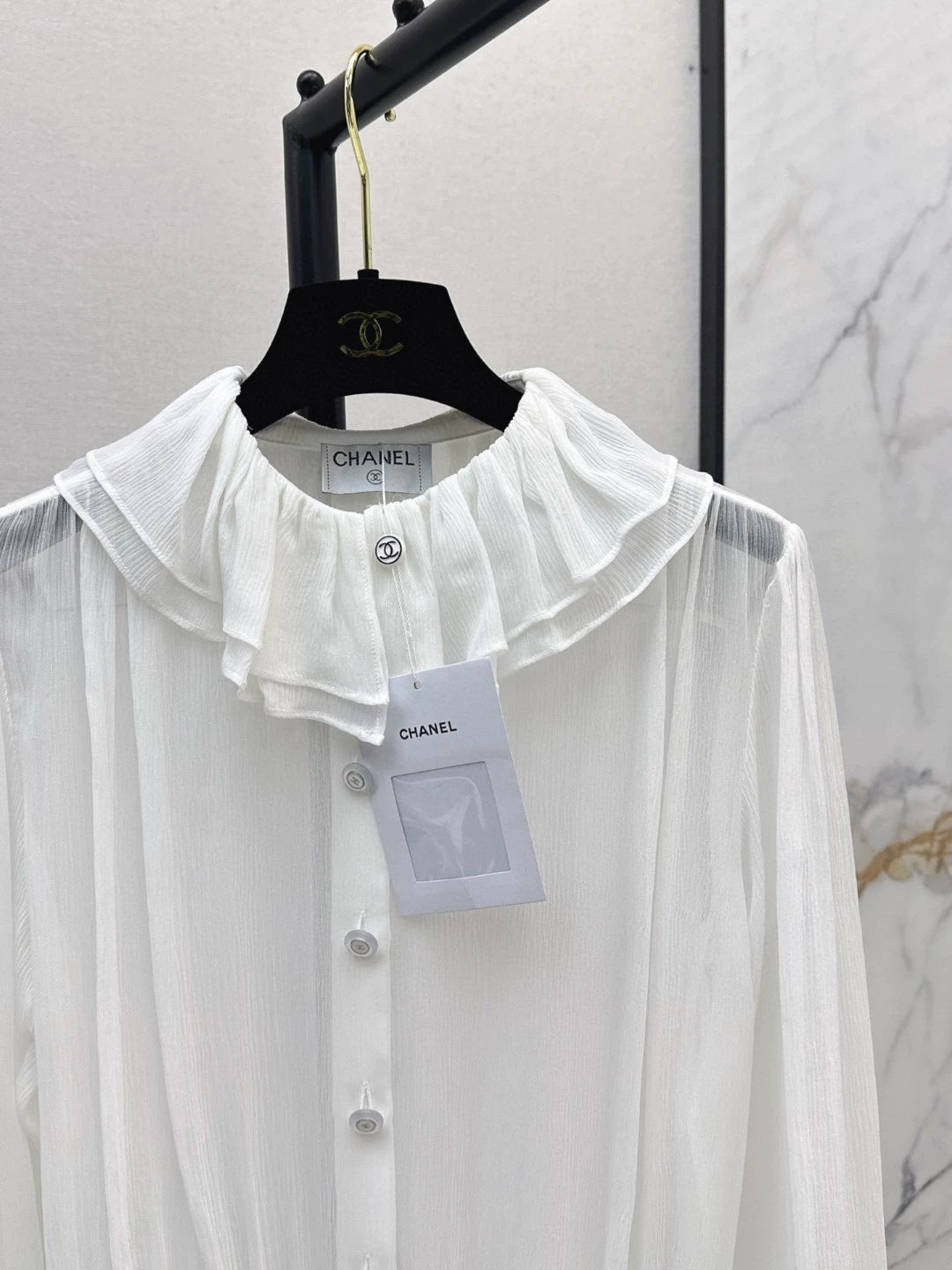 25 Early Spring and Summer New Ruffle Chiffon Shirt