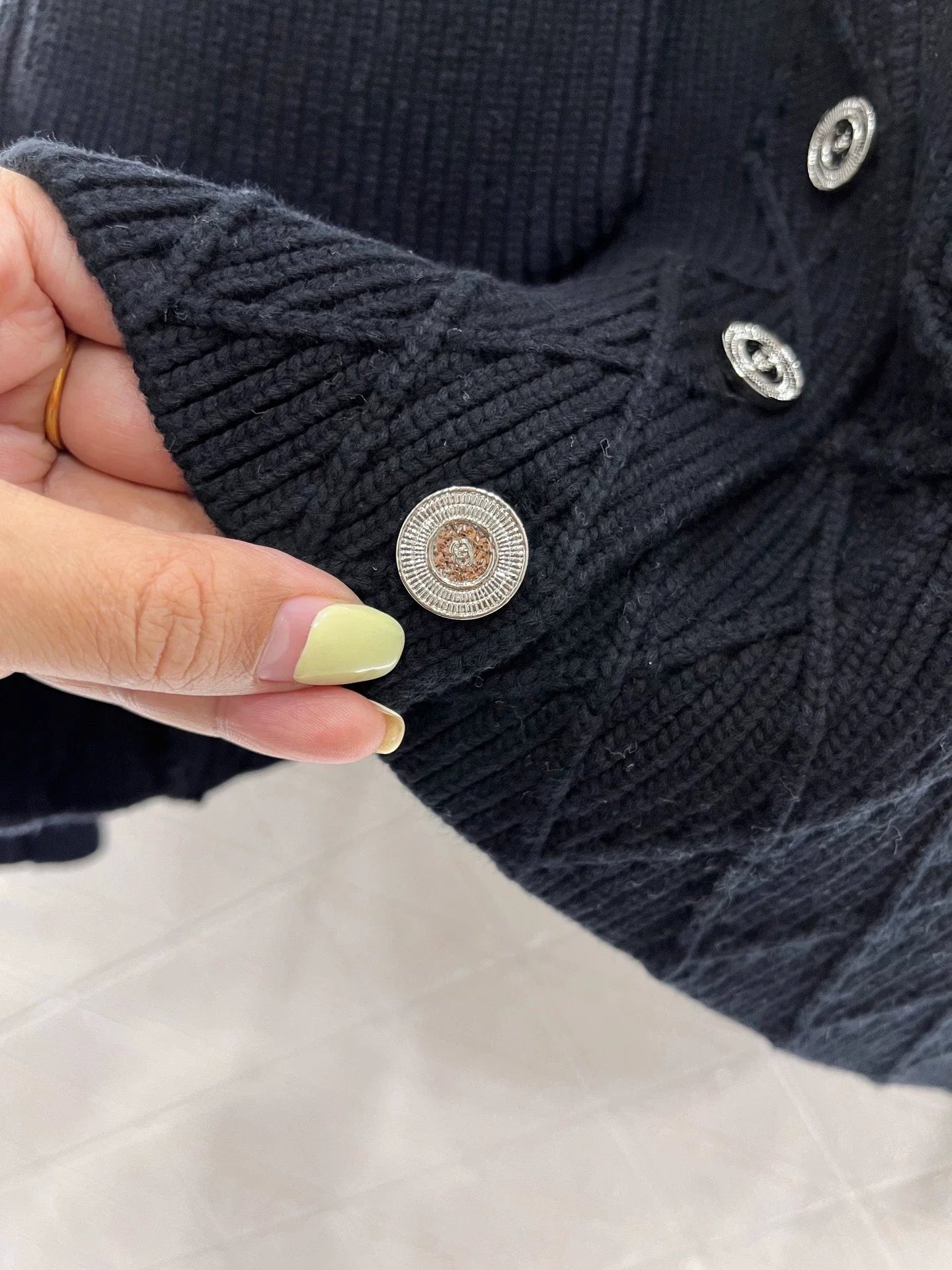 25fw Lingge pocket knitted cardigan