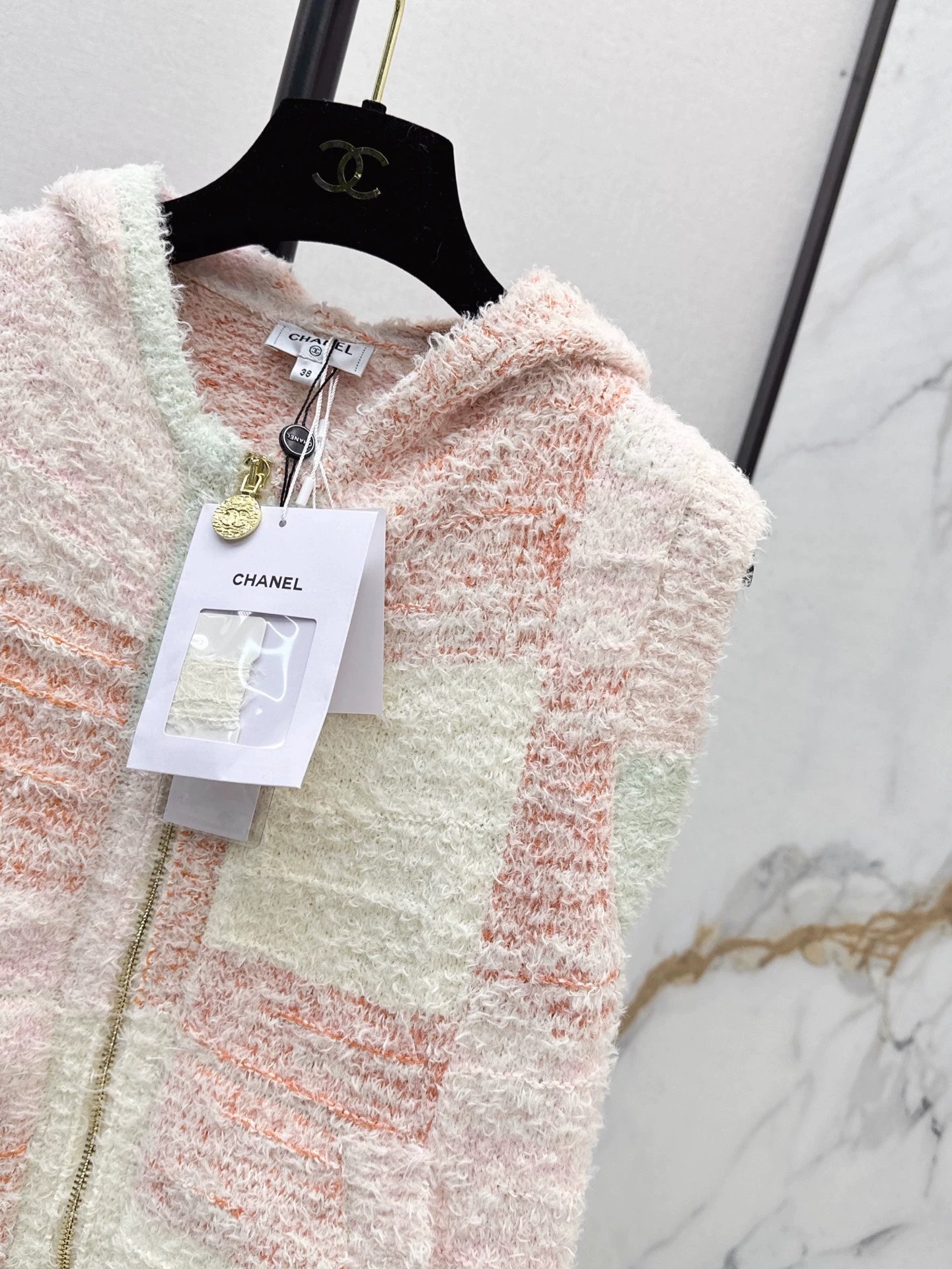 2025 new product Hooded knitted vest