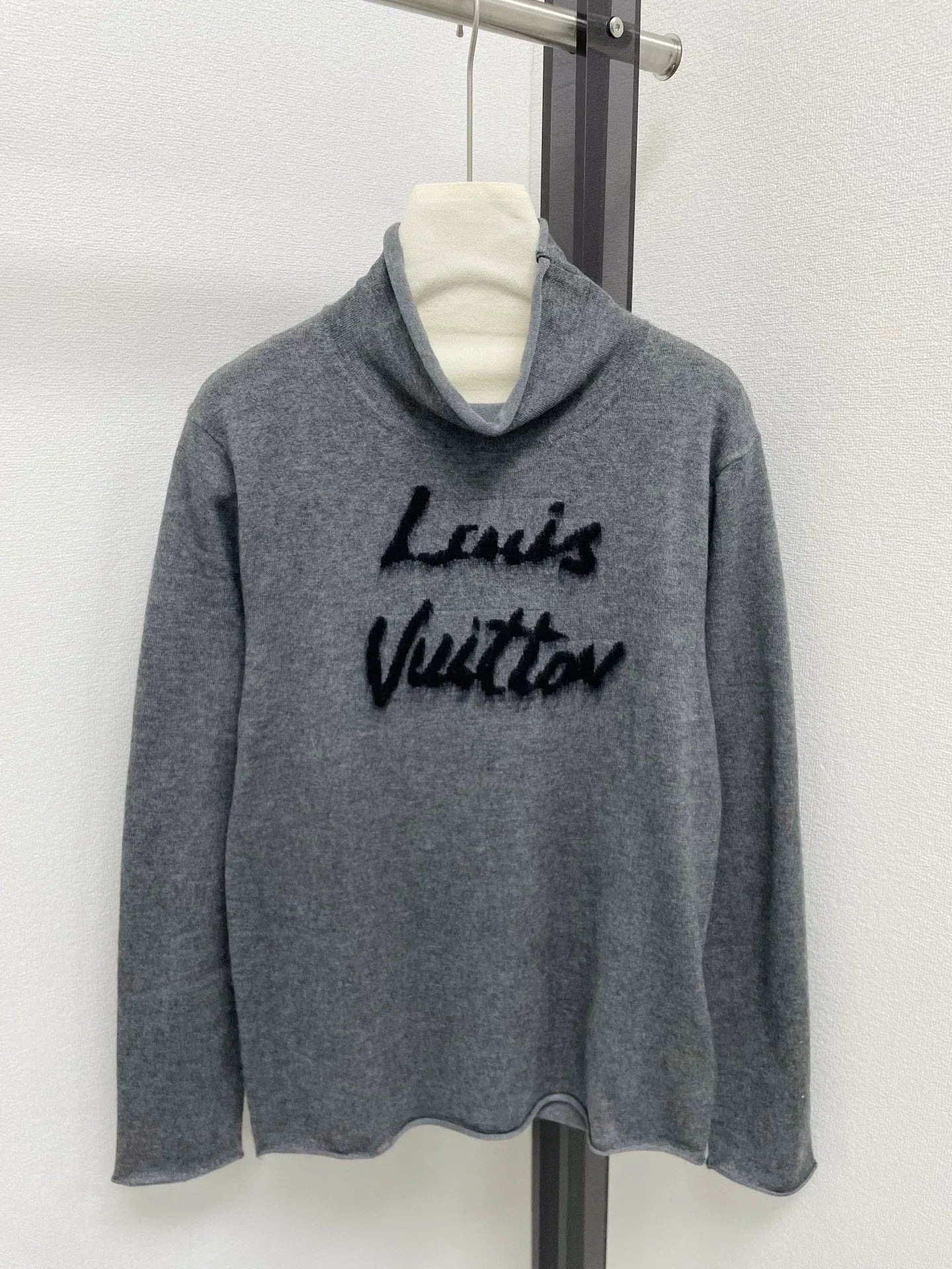 25fw Half high neck knitted sweater