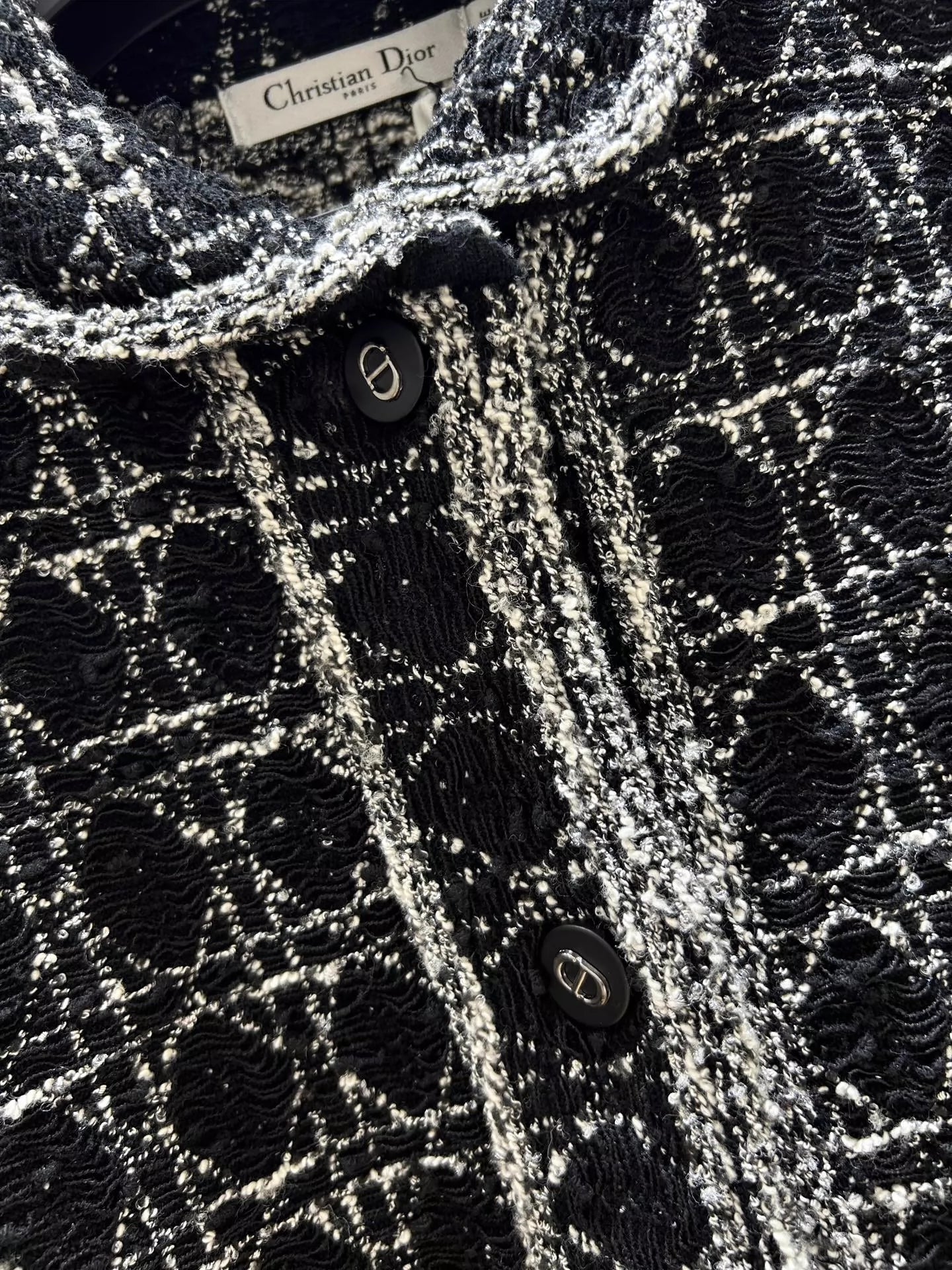 D 25 Lapel knitted cardigan
