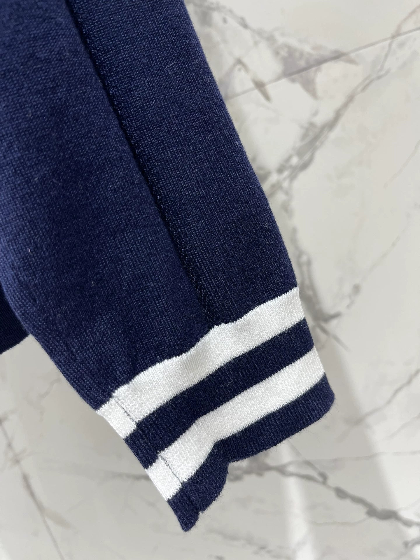 25 Early Autumn New Knitted Long Sleeve Zipper Jacket