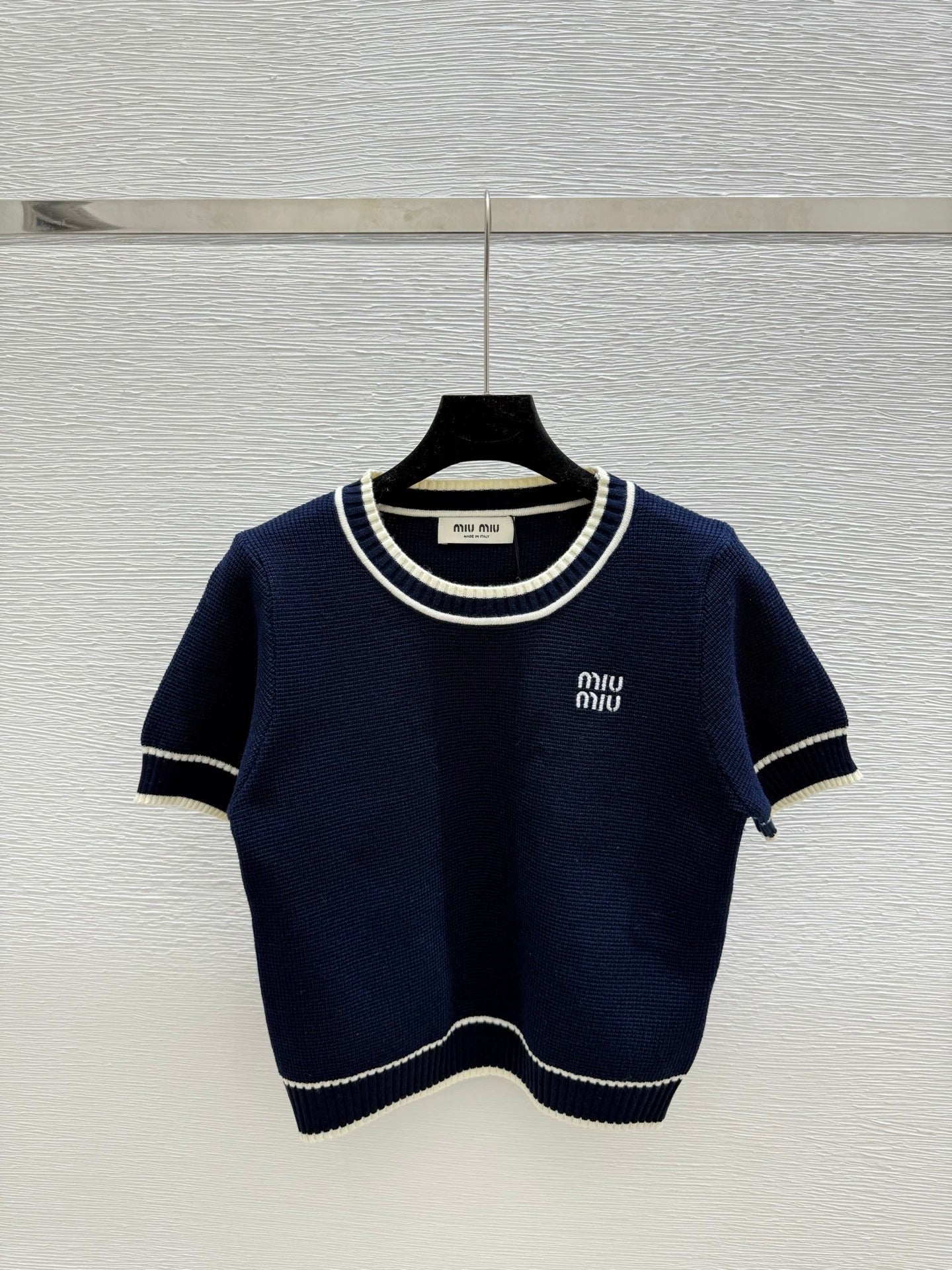 25 short-sleeved tops