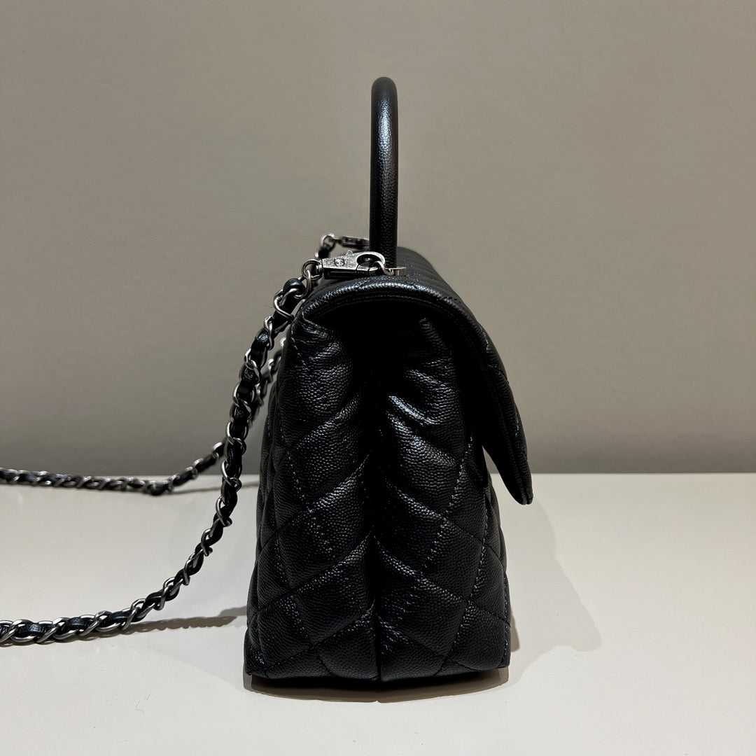 LARGE FLAP BAG WITH TOP HANDLE 29 Small Grained Calfskin Black